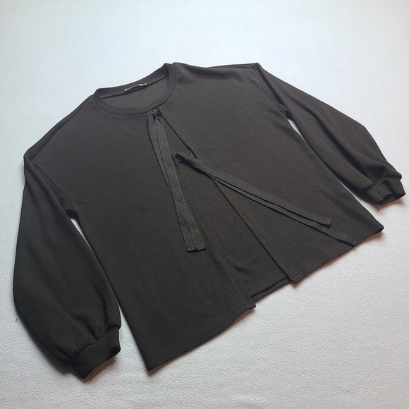 Vivilli Tops - Vivilli Tie Front Top Womens Medium Black Excellent Long Sleeve Balloon Knit